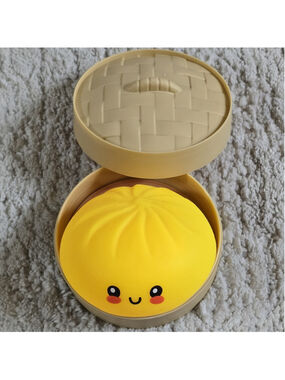 Crazy Fun Mystery Squishy Dumpling - Yellow
